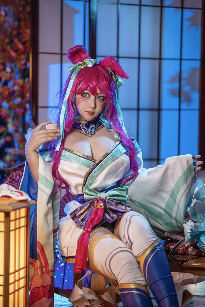 Косплей ahri в скине spirit blossom из league of legends от kaneko 2