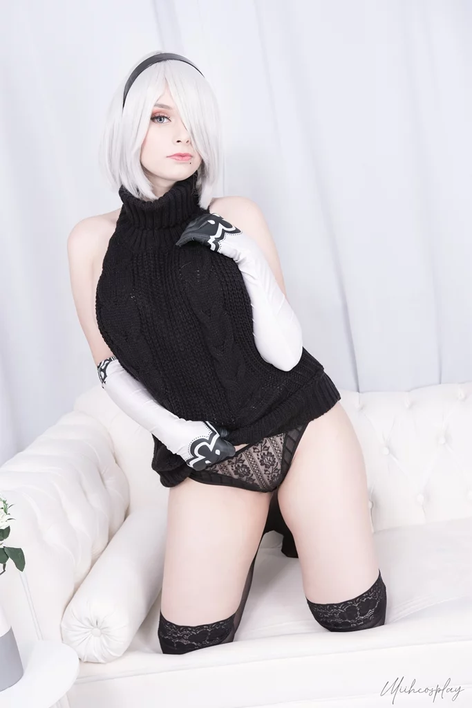Косплей 2b в черном свитере из nier automata от miih cosplay 7