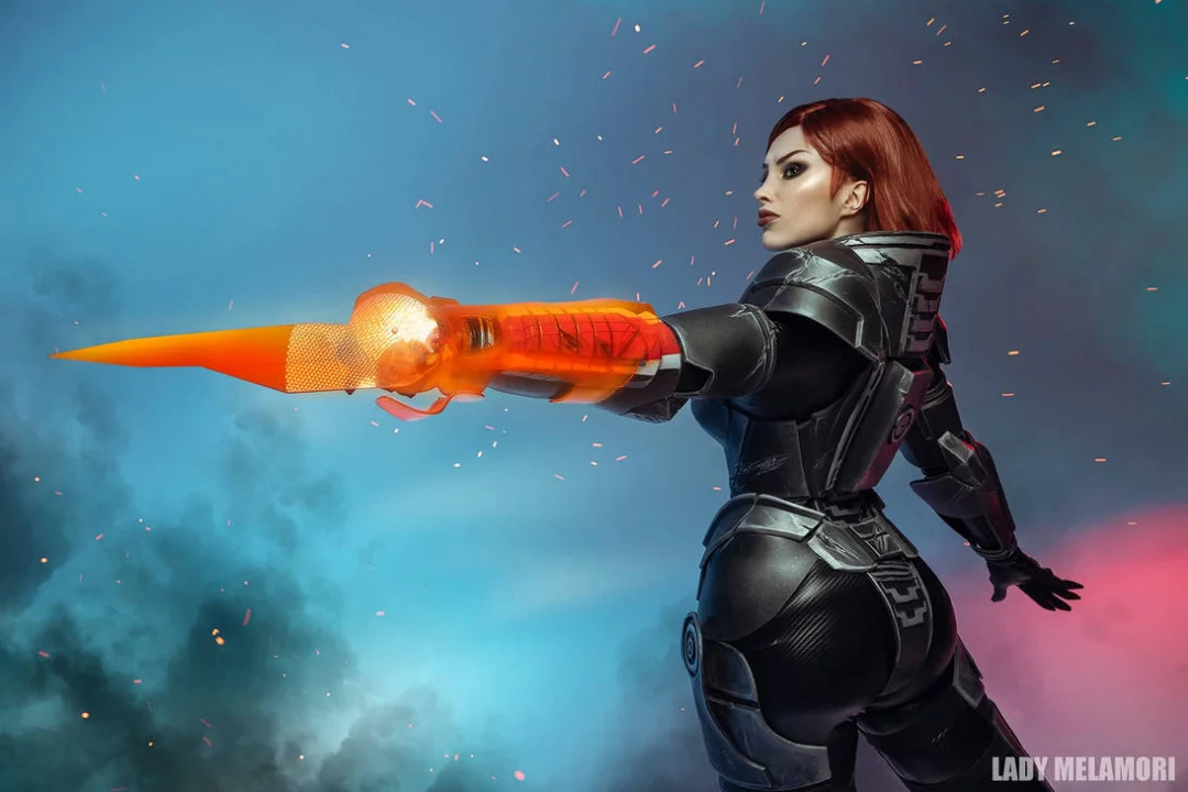 Косплей Jane Shepard и Miranda Lawson из Mass Effect от Lady Melamori и Lada Lyumos