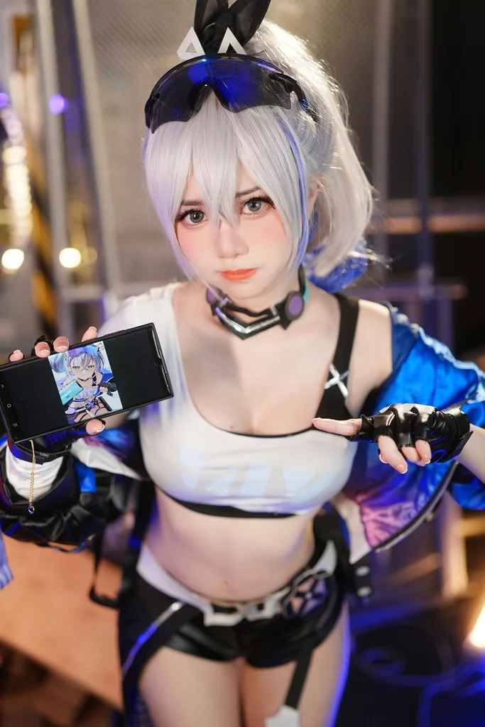 Косплей Silver Wolf из Honkai Star Rail от Sally Dorasnow