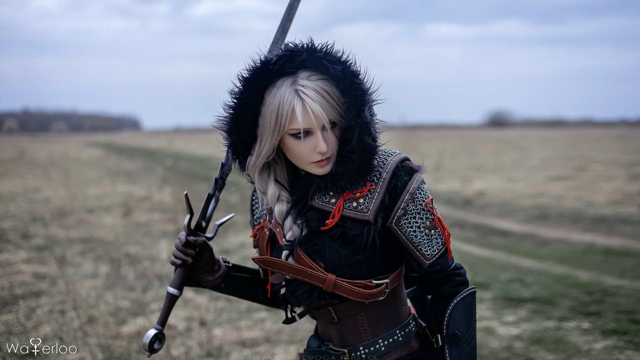 Крутой косплей Cirilla Fiona Elen Riannon из The Witcher 3 Wild Hunt от Waterloo