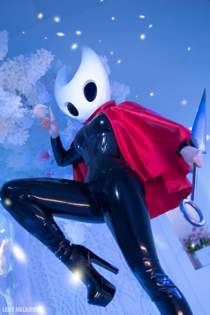 Косплей Hornet из Hollow Knight Silksong от Lady Melamori