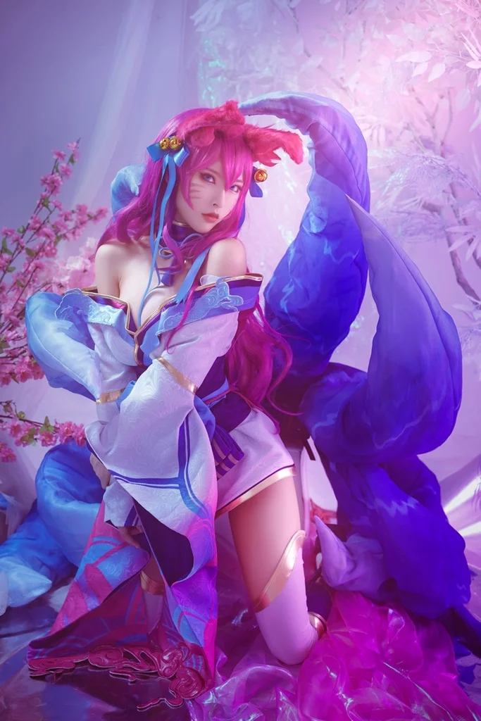 Косплей Spirit Blossom Ahri из League of Legends от Shimizu Yuno