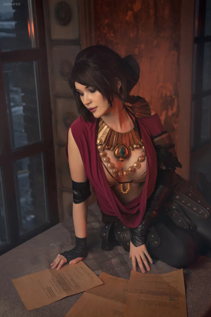 Косплей ведьмы дикий земель Morrigan из Dragon Age: Origins от Lira Kate