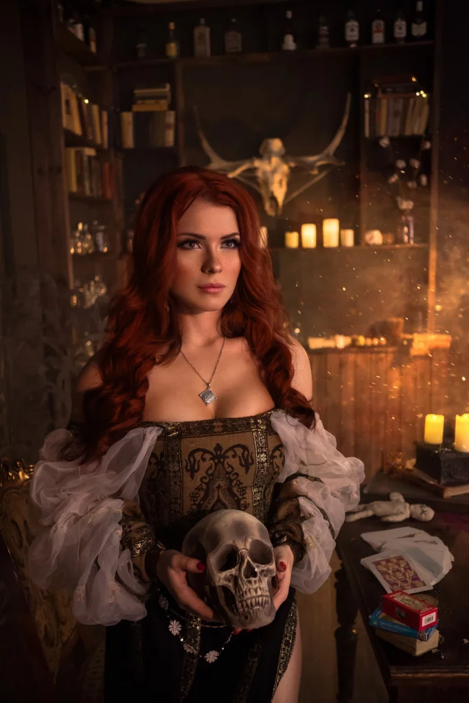Косплей Triss Merigold в прелестном платье из The Witcher от Irina Meier