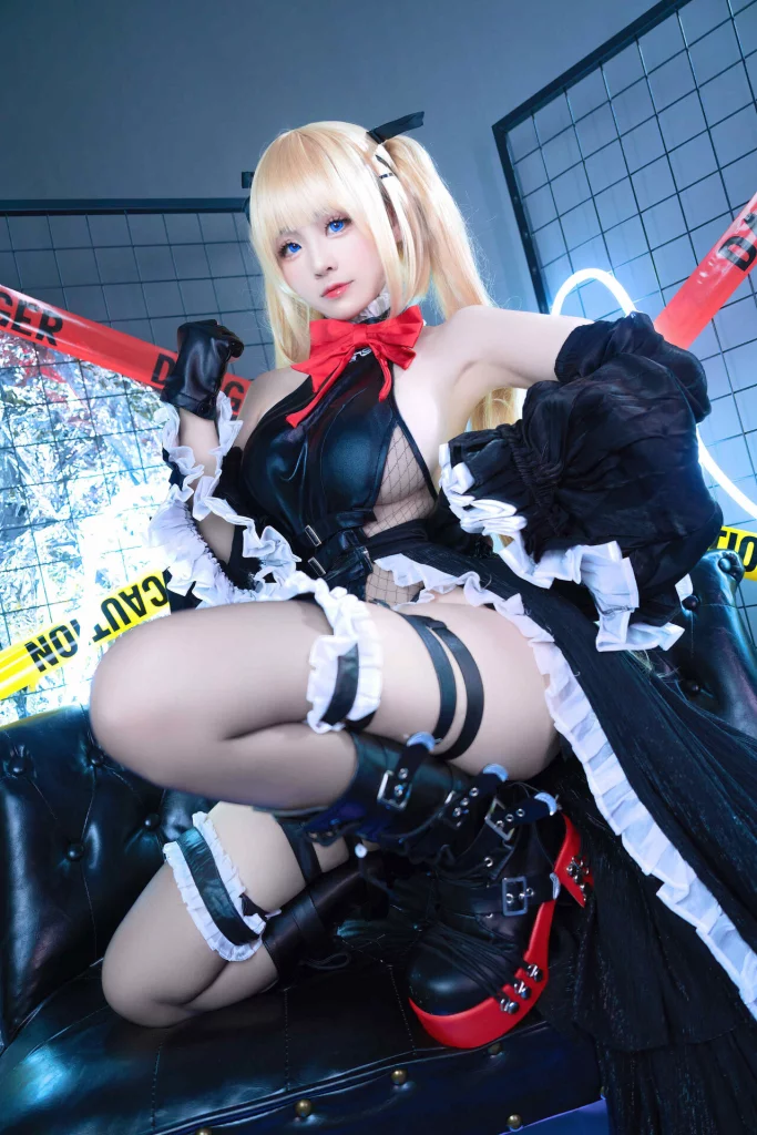 Косплей малоопытной Marie Rose из DEAD OR ALIVE 6 от mikoww