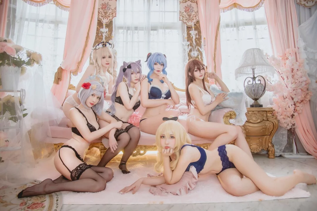 Косплейный капустник Noelle, Amber, Ganyu, Barbara, Keqing и Jean в белье из Genshin Impact