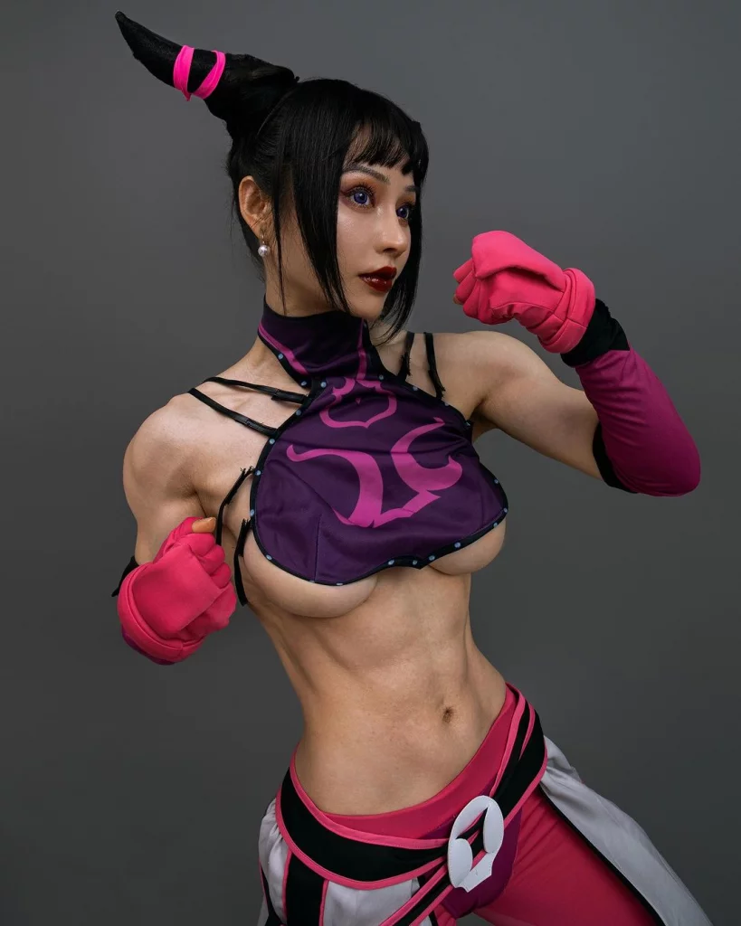 Косплей талантливой Juri han от игр серии Street Fighter от Yuan Herong