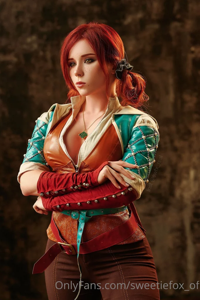 Косплей Triss Merigold z Mariboru из игры The Witcher 3: Wild Hunt, в исполнении миленькой модели для взрослых Sweetie Fox.