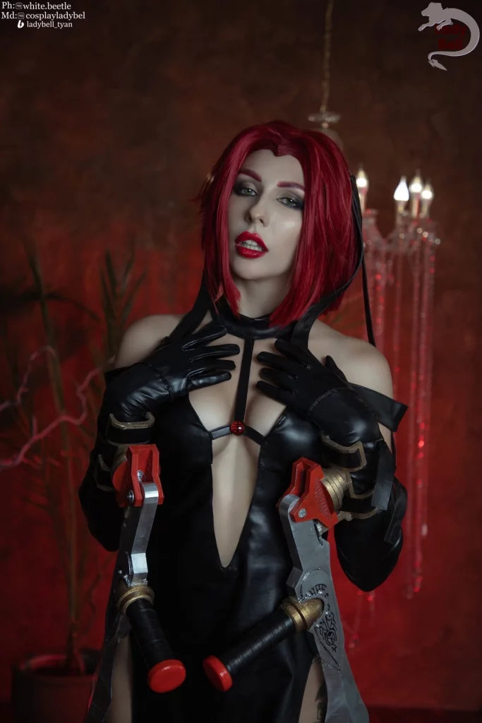 Косплей кровавой Rayne из BloodRayne 2 от Ladybell