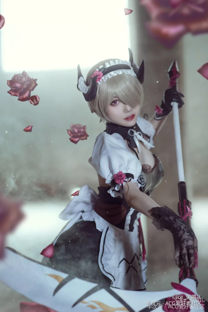 Косплей лейтенантки Бессмертных Клинков Rita Rossweisse из Honkai Impact 3rd от Ice_Emily