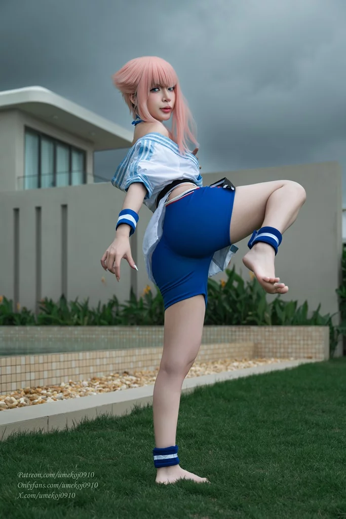 Косплей Manon в купальнике из серии Street Fighter от Umeko J