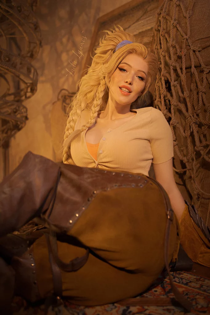 Косплей Gemma, она же Little Miss Forge, из Monster Hunter Wilds от Lada Lyumos