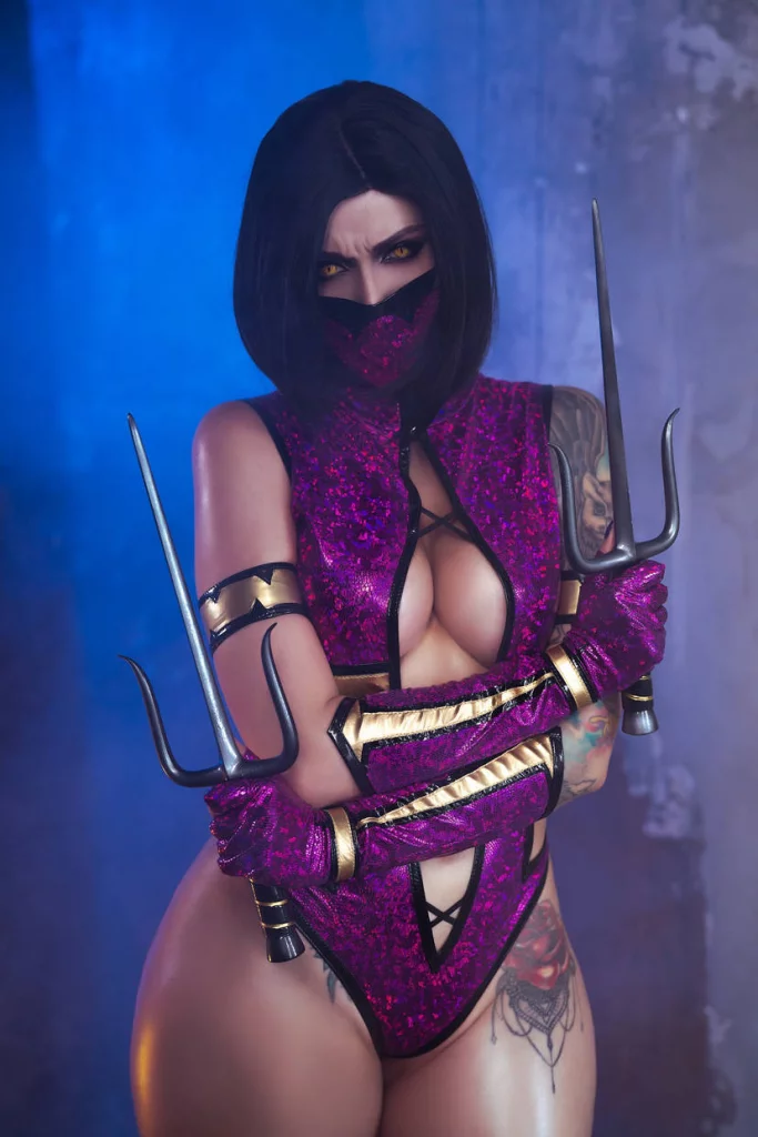 Косплей Mileena из файтингов Mortal Kombat от Lera Himera