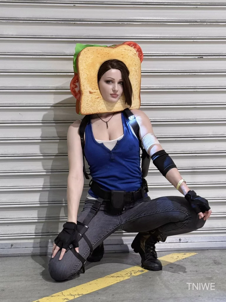 Косплей Jill Valentine и Ada Wong из серии Resident Evil от Tniwe и Lera Himera