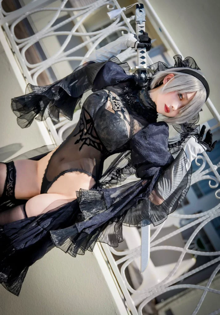Косплей Чёрной Невесты 2B из NieR: Automata от MinaseAiri