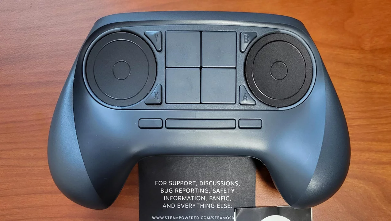Редчайший прототип Steam Controller Chell нашли в комиссионном магазине