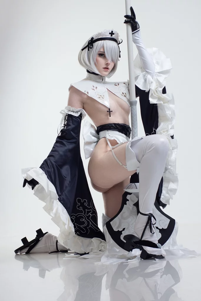 Косплей 2B Nun из NieR: Automata от CandyBall