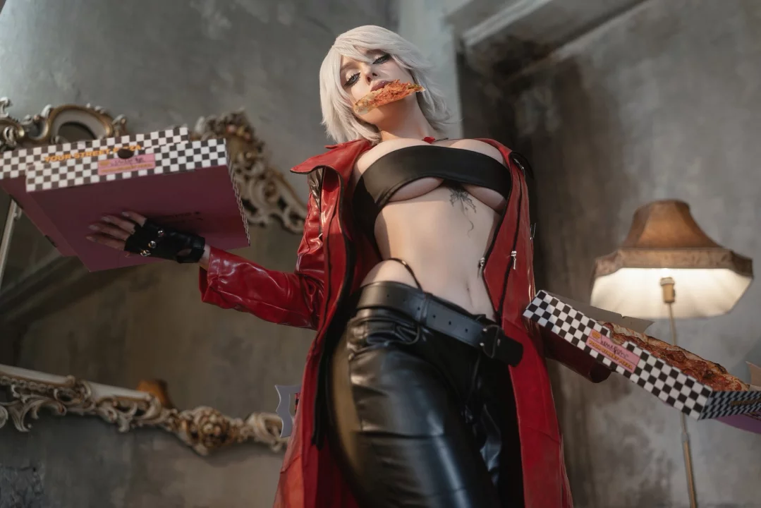 Косплей фем-версии Dante из серии Devil May Cry от Elsie Vi